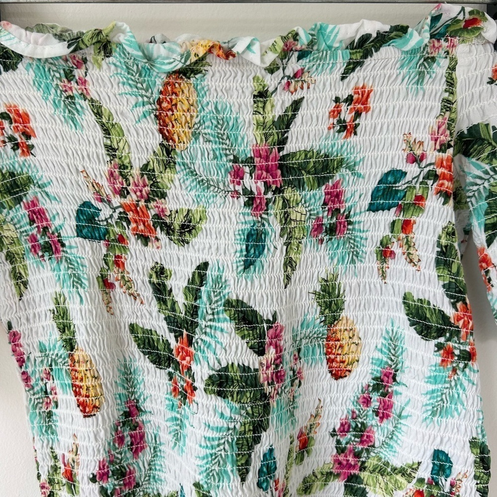 Forever 21 floral top size medium - Picture 2 of 4
